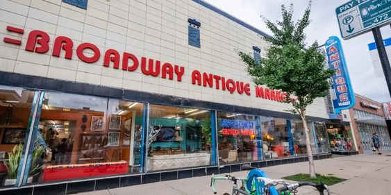 Broadway Antique Market